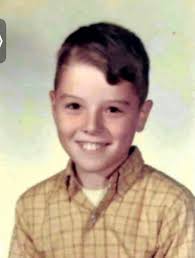 It's 1972 and my Dad is talking skip from Arkansas to my Uncle in Florida!  The weather has to be just right but my Dad also has a big tower he put