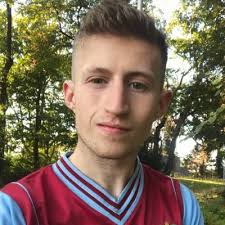 Aaron Hoare (@aaronhoare911)