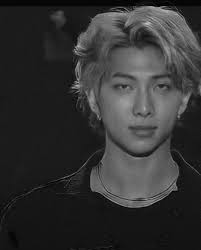 Sarah Simões (sarah_simes)