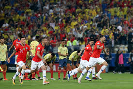 Este martes 13 de octubre se juega el perú vs brasil, rumbo a las eliminatorias qatar. Chile Vs Peru Sera La Tercera Guerra Mundial Balon Latino