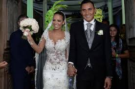 La ex miss que se abrazó a dios y a keylor navas andrea salas, mujer de keylor antes de cada partido le pido a dios que me cubra a 'key' con su sangre y me lo proteja de todo mal. Keylor And Andrea The Wedding Of The Year Q Costa Rica