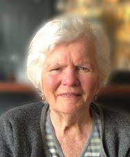 Valerie Noonan's Instagram, Twitter & Facebook