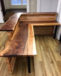 Furniture Live Edge Wooden Desks Thredup Custom Reception Of With Rustic Desk Images Dapur Rustic Desain Rumah Dekorasi Interior