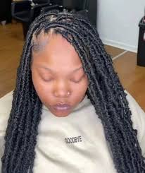 Greetings Lovelies 💕 Get with me. I'm Running