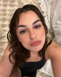 lees (@elysegottschall) • Instagram photos and videos