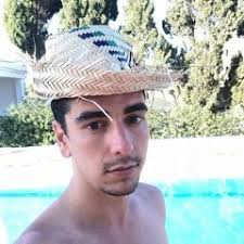 Stream Mohamed Laroussi music