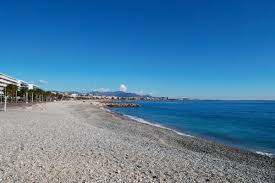 Elle fait partie de la métropole nice côte d'azur. Meteo Plage Du Cros Cagnes Sur Mer 06800 Alpes Maritimes Previsions Meteo Plage Mer Et Marees La Chaine Meteo