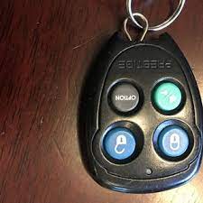 Key extraction of broken car key pieces how do you fix a broken key? Repair A Broken Key Attachment On A Remote Entry Keyfob 10 Steps Instructables