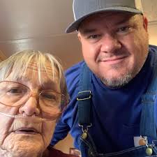 Anyone notice that the tundra sits in a reverse camber or is it just me?