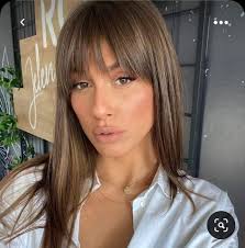 Amantes del fleco 🖤 Está en tendencia