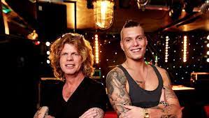 Zo vader, zo zoon aufgetreten , die 2015 auf rtl 5 gezeigt wurde. Tony Heeft Alleen Rust Als Zijn Vader Toni Een Vrouw Ligt Te Naaien Het Parool