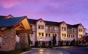 The lodge at feather falls casino is a visually impressive destination right in the heart of oroville, california that has a wide variety of appeal for several different social occasions. Calif S Feather Falls Casino Lodge Improves Employee Communication Hotel Management