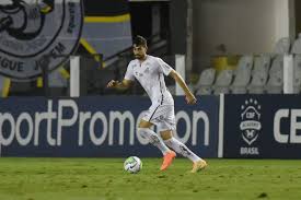 O jogador de 23 anos pertence ao ituano e estava na ponte preta. Luan Peres Cumprira Suspensao E Santos Tera Problema Contra O Fluminense Lance