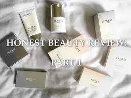 Collectively Curated Honest Beauty Review Part 1 Everything Tinted Moisturizer Oil Free Spf 20 In Creme Luminizing Powder In Midnight Reflection Eyeshadow Trio In Sable Brown The Clean Curator