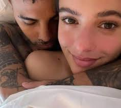 Yo amaneciendo con mi ex que dije que no quería volver a ver.