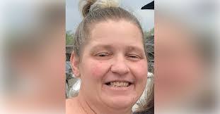 Elizabeth Zink's Instagram, Twitter & Facebook