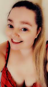 Hey :) Hope you are all having a good Saturday night! A little bit about me  I'm 31 ,from Bradford , single 5years so far , love football (Liverpool  fan... this could