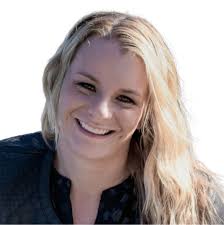 Aimee Benson's Instagram, Twitter & Facebook