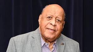 William B. Wise, Westbury Village trustee, dies at 85