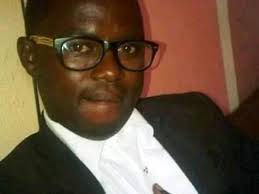 Public 2 law 0 Omo 😂😂😂