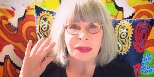 Antes, entre 1986 e 1992 lançou 7 livros dedicados ao. Rita Lee Chega Aos 70 Anos Mais Bicho Grilo Do Que Nunca