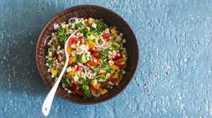 le couscous est parfait pour toutes les occasions appretez la semoule de ble ou le couscous recettes couscous meilleure recette de couscous couscous