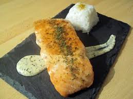 La Meilleure Recette De Pave De Saumon Grille Sauce Creme Citronee Et Son Riz Blanc L Essayer C Est L Ado Recette Pave De Saumon Saumon Grille Pave De Saumon