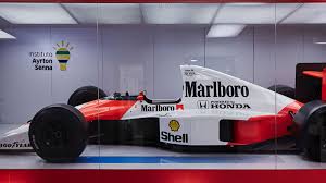 Volte no tempo e comemore como se fosse hoje! Mclaren Senna Ayrton Senna Institute Mclaren Automotive