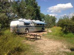 This seasonal rv park is situated amongst the pine trees and offers access to nearby belfield, nd and the painted canyon viewing area into the theodore. Medora Rv Parks Reviews And Photos Rvparking Com