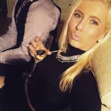 Ida Beate Nilsen (@IdaBeateNilsen)