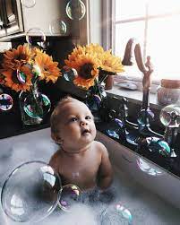 Choose a time when your baby is awake and content. ðš™ðš'ðš—ðšðšŽðš›ðšŽðšœðš ðš'ðšŽðš•ðš•ðš˜ðš'ðšðšœðšŒðšŠðšœðšŽðš¢ Baby Bath Time Quotes Baby Bath Time Baby Photography