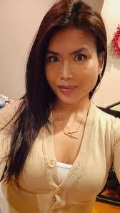 Christina Grizzle's Instagram, Twitter & Facebook