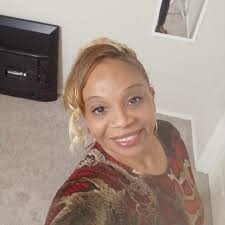 Its spooky out here😂😂😂