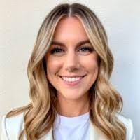 Madelyn Kearns's Instagram, Twitter & Facebook