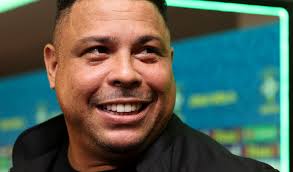 Ronaldo Fenômeno junta os quatro filhos em fotos raras e semelhança choca  web: 'Ronaldoverso'