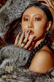 44 kg (97 lbs) blood type: Hwasa Mamamoo Member Age Bio Wiki Facts More Kpop Members Bio
