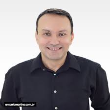 Antonio Martins