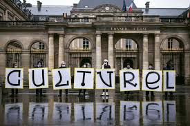 Il conseille le gouvernement, l'assemblée nationale et le sénat dans l'élaboration de la loi. Lieux Culturels Fermes A Cause Du Covid 19 Neuf Recours Examines Par Le Conseil D Etat