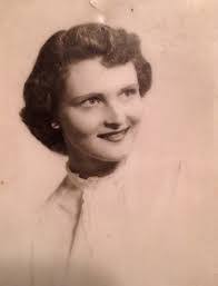 Deanna Stratton's Instagram, Twitter & Facebook