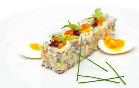 Але, напевно, не багатьом відомо, що створений цей. Top 5 Unikalnih Variantiv Salatu Oliv Ye Do Novorichnogo Stolu Novini Po Rivnenski