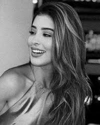 Eu não trocaria a minha vida por nenhuma outra! Gratidão 2025! . I wouldn't  trade my life for any other! Gratitude 2025! #beingmechangingtheworld #cady  #lucky