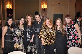 تألق الفنان محمد حماقي خلال إحيائه حفل زفاف إياد وهو الابن الأكبر للمطرب مصطفى قمر، المقام حاليا بأحد الفنادق الكبرى بالقاهرة، بحضور نخبة. Mosalsalatpro Com Ù…ÙˆÙ‚Ø¹ Ù…Ø³Ù„Ø³Ù„Ø§Øª ÙˆØ³Ø· Ø²ÙˆØ¬ØªÙ‡ ÙˆÙˆÙ„Ø¯ÙŠÙ‡ Ù…ØµØ·ÙÙ‰ Ù‚Ù…Ø± ÙŠØ·Ù„Ù‚ Ø£Ù„Ø¨ÙˆÙ…Ù‡ Ø¨Ø­Ø¶ÙˆØ± Ø§Ù„Ù†Ø¬ÙˆÙ…