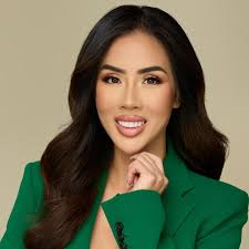 23153 Gonzales Dr, Woodland Hills, CA 91367