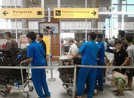 Type 50 / lt 103 meter : Hstore Penyebab Porter Bandara Berganti Jadi Airport Helper