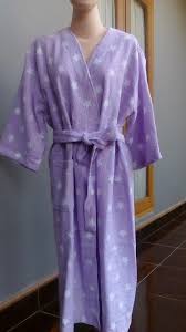 Bathrobe ini sangat cocok digunakan ketika kamu ingin bersantai di rumah saja atau sedang lelah setelah pulang bekerja. Handuk Kimono Home Facebook