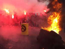 The identitarians), formerly the bloc identitaire (english: Police Arrest Far Right Activists As Protesters Block Bridges With Burning Tyres To Stop Refugees Entering Calais The Independent The Independent
