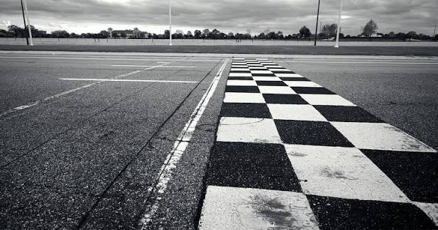 You’re running the race of life – run to be successful. Be confident in  your finish line as you discover the keys to victory. #StrengthenYourWalk  #WinningTheRace https://bit.ly/2W8ScAm | Inspiration ...