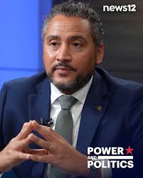 Grupo 21 was honored to partner with the Universidad Ana G. Méndez to host Marco  Davis, President and CEO, Congressional Hispanic Caucus Institute during  his visit to Puerto Rico. We encourage our