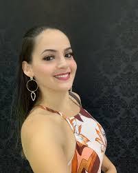 Olive Jung's Instagram, Twitter & Facebook