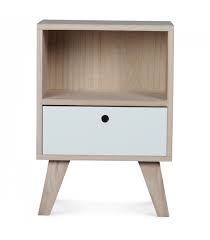 En bois aux tons pastel pour une déco scandinave, en rotin pour une chambre bohème au top, en métal et marbre pour un intérieur des plus chics et d'autres pour un style industriel, contemporain, vintage… Table De Chevet Design En Bois Haut 50cm Wadiga Com